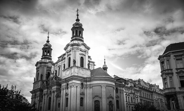 Czy do Pragi można wjechać samochodem? Czy do Pragi można wjechać samochodem?