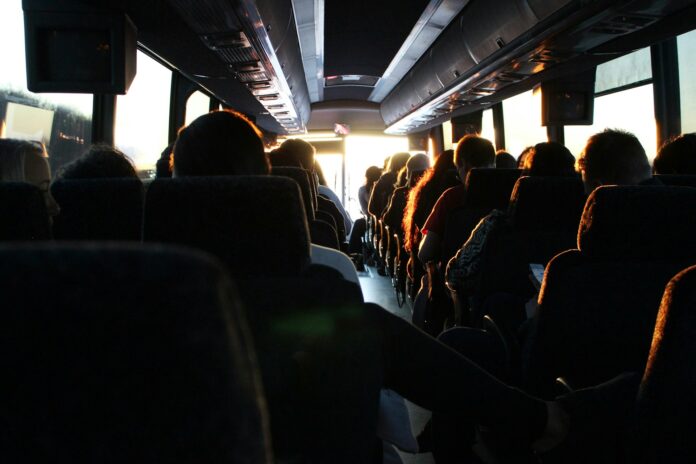 101 Bus czy pociąg do Niemiec? Co się bardziej opłaca w zależności od sytuacji